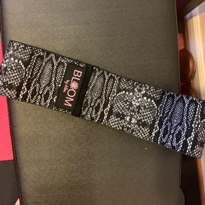 New Bloom By Chloe glute band- heavy